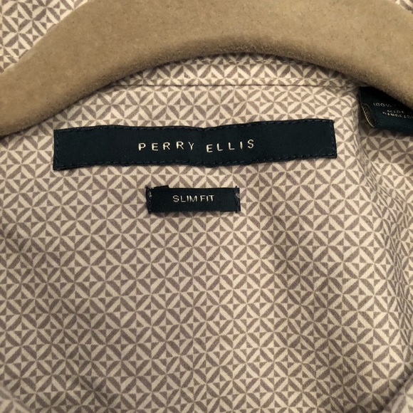Perry Ellis Slim Fit Dress Shirt - Picture 3 of 4